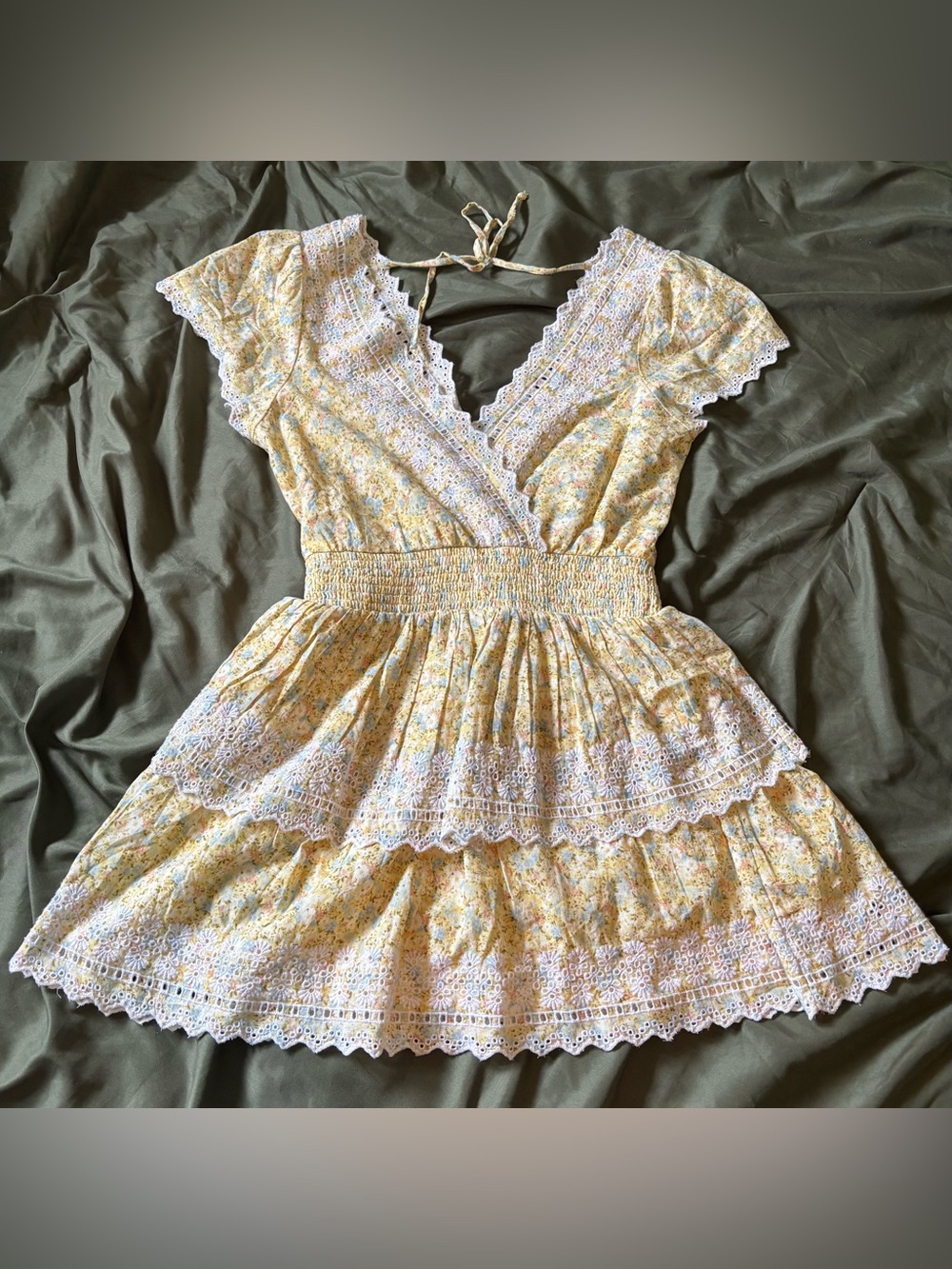 Cottagecore Boho American Eagle Yellow Floral Mini Dress with Eyelet Lace size S